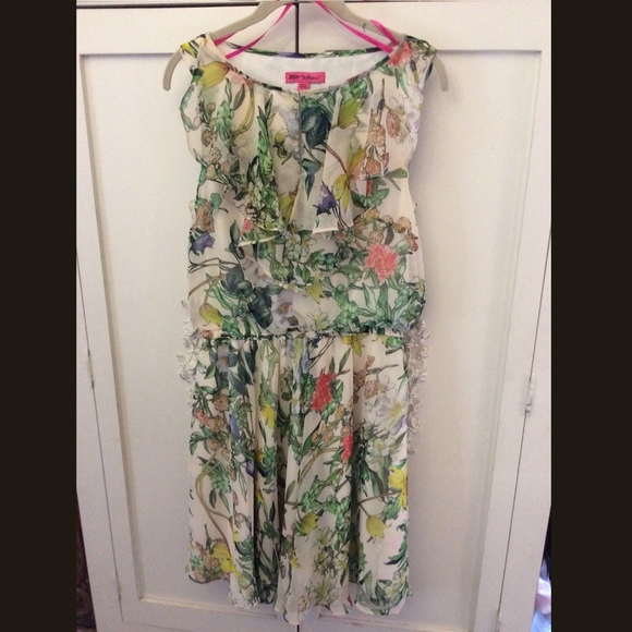 ⏰last chance⏰ BETSEY JOHNSON Size 6 Floral Dress - Picture 3 of 8